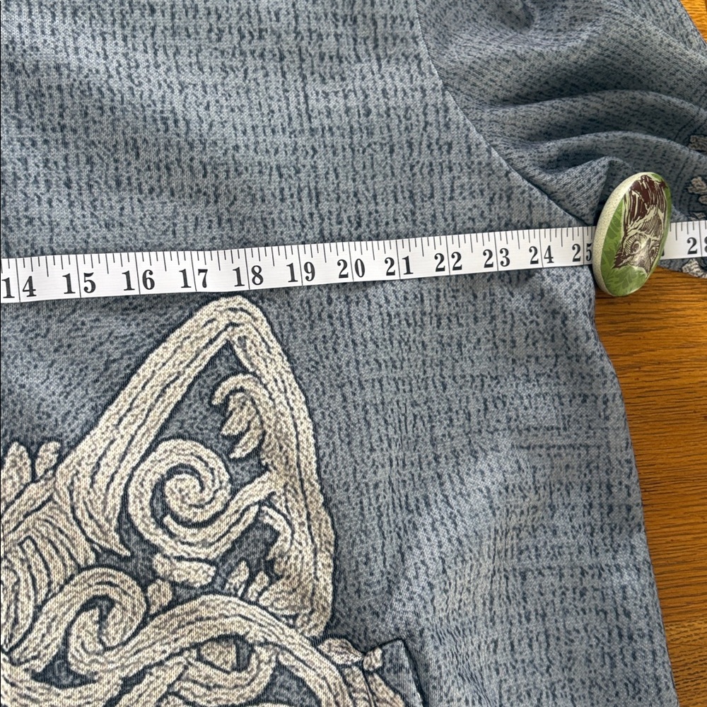 NWOT Wolf Design Long Coat 🧥 - Picture 10 of 11
